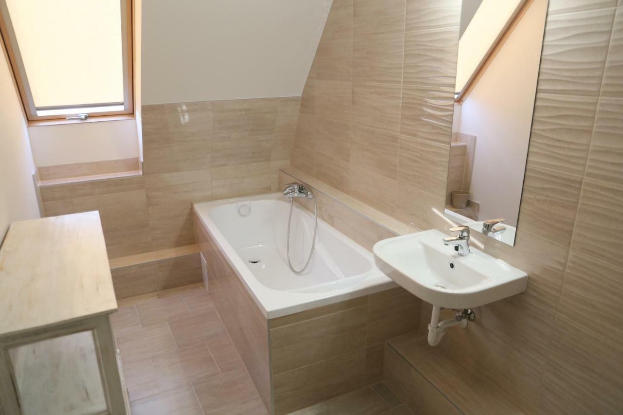 Hotel Tiszavilág Pihenőház Tiszakécske Esterno foto