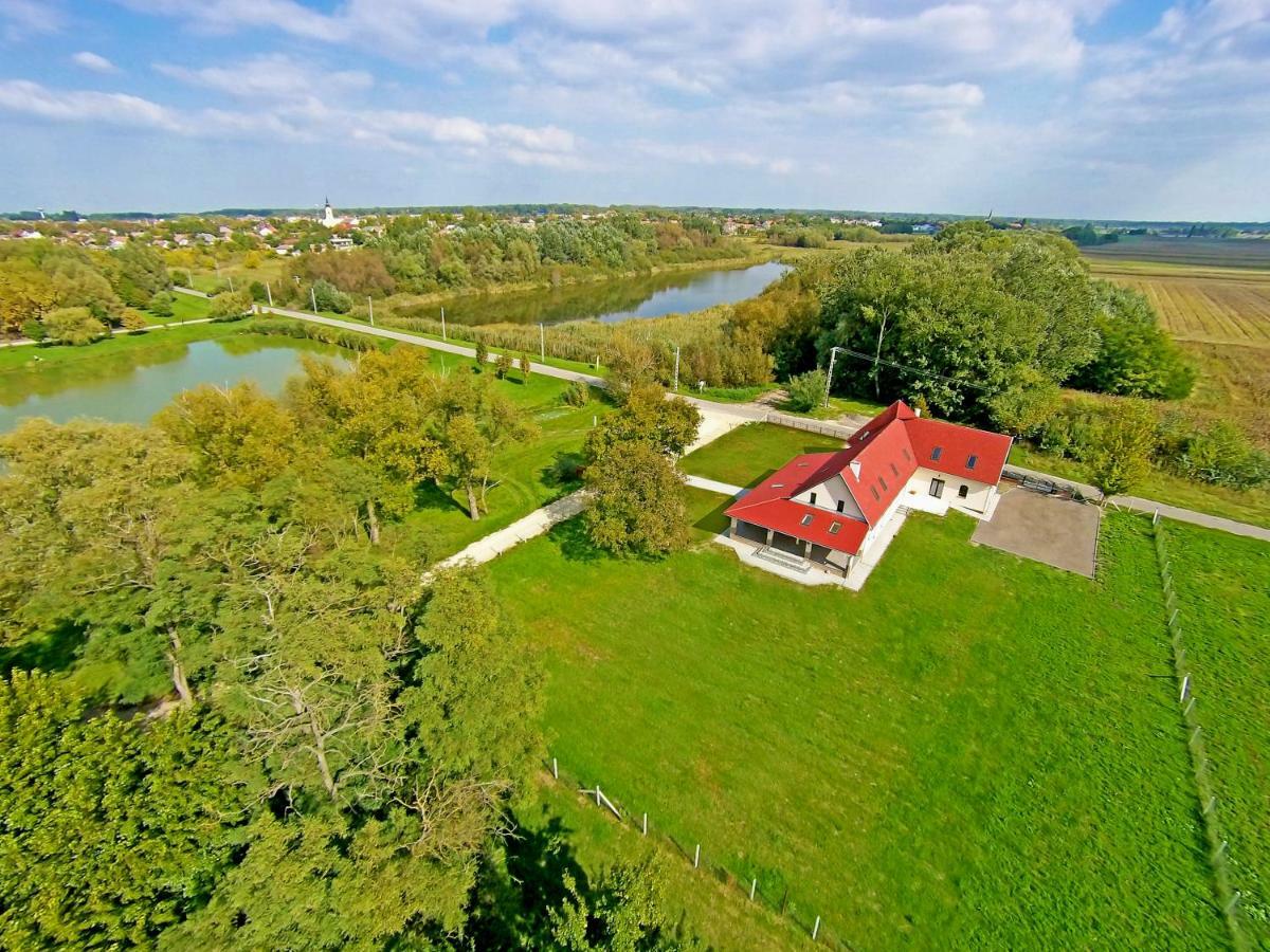Hotel Tiszavilág Pihenőház Tiszakécske Esterno foto