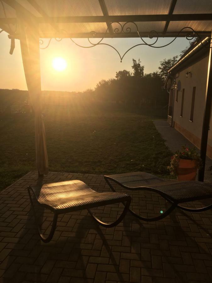Hotel Tiszavilág Pihenőház Tiszakécske Esterno foto